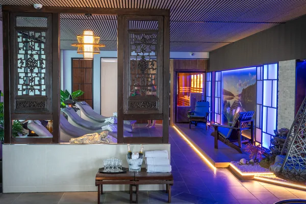 Aromatherapy steam and relaxation area at M Spa Platinum